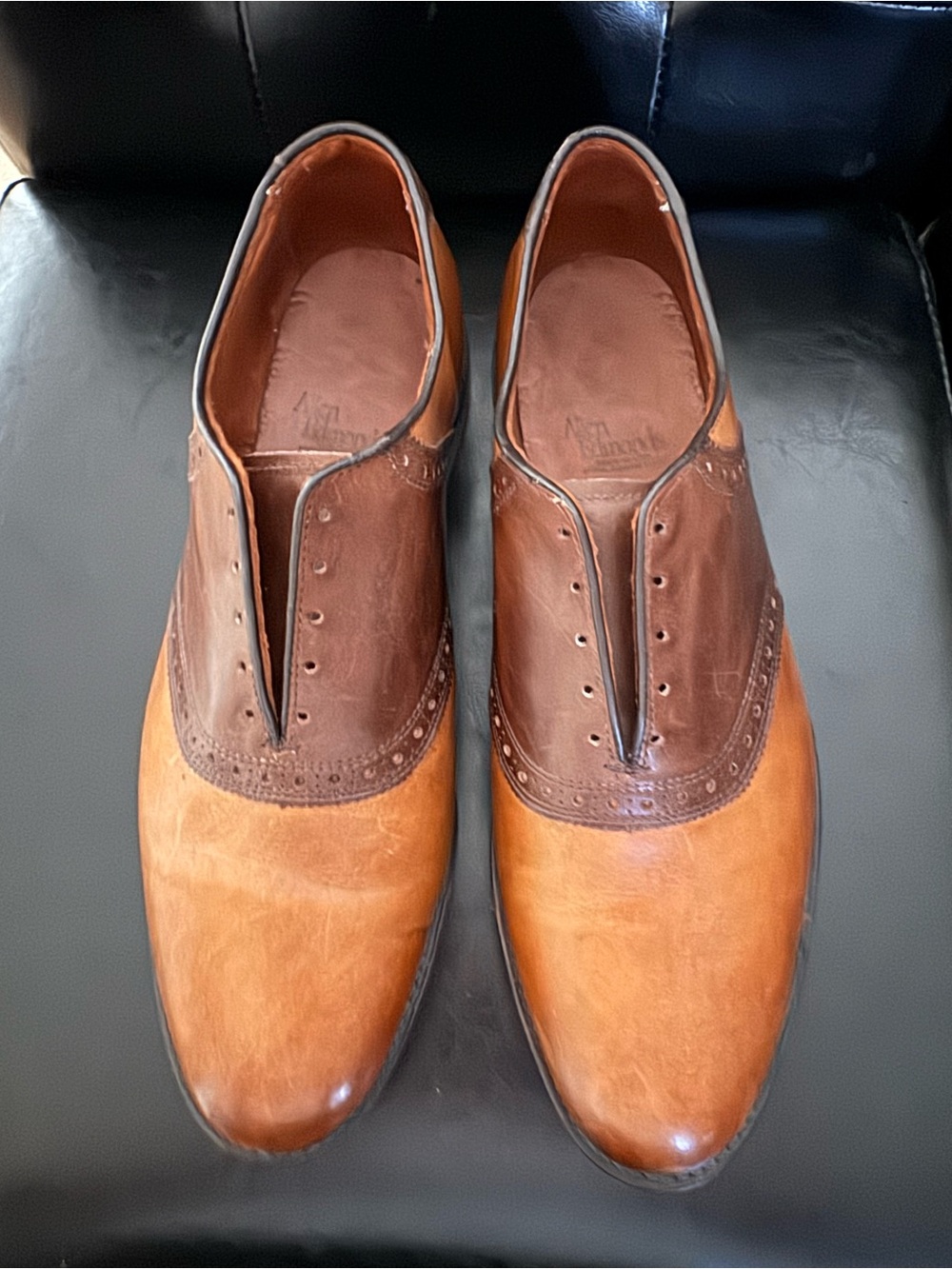 Allen Edmonds, Classic Two-Tone Brown Leather Men’s Dress Shoes. Size 11.5.